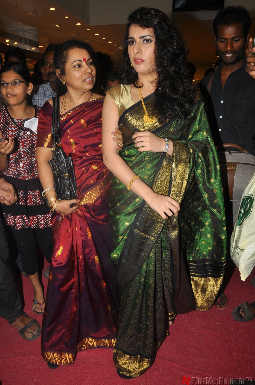 Archana Inaugurate CMR Shopping Mall - Gallery | Picture 91109